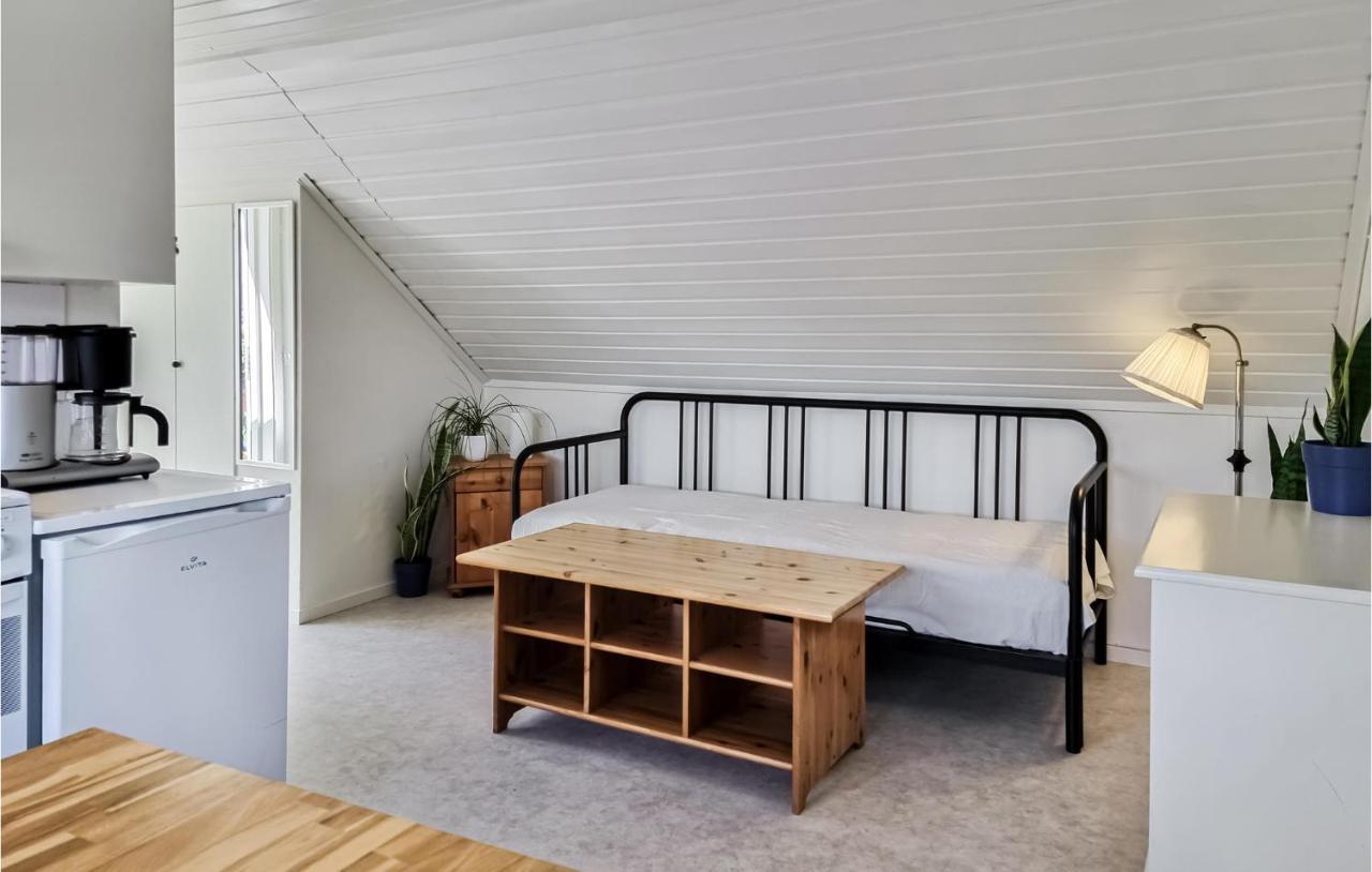 Stunning Apartment In Gullspang With Wifi Exterior photo