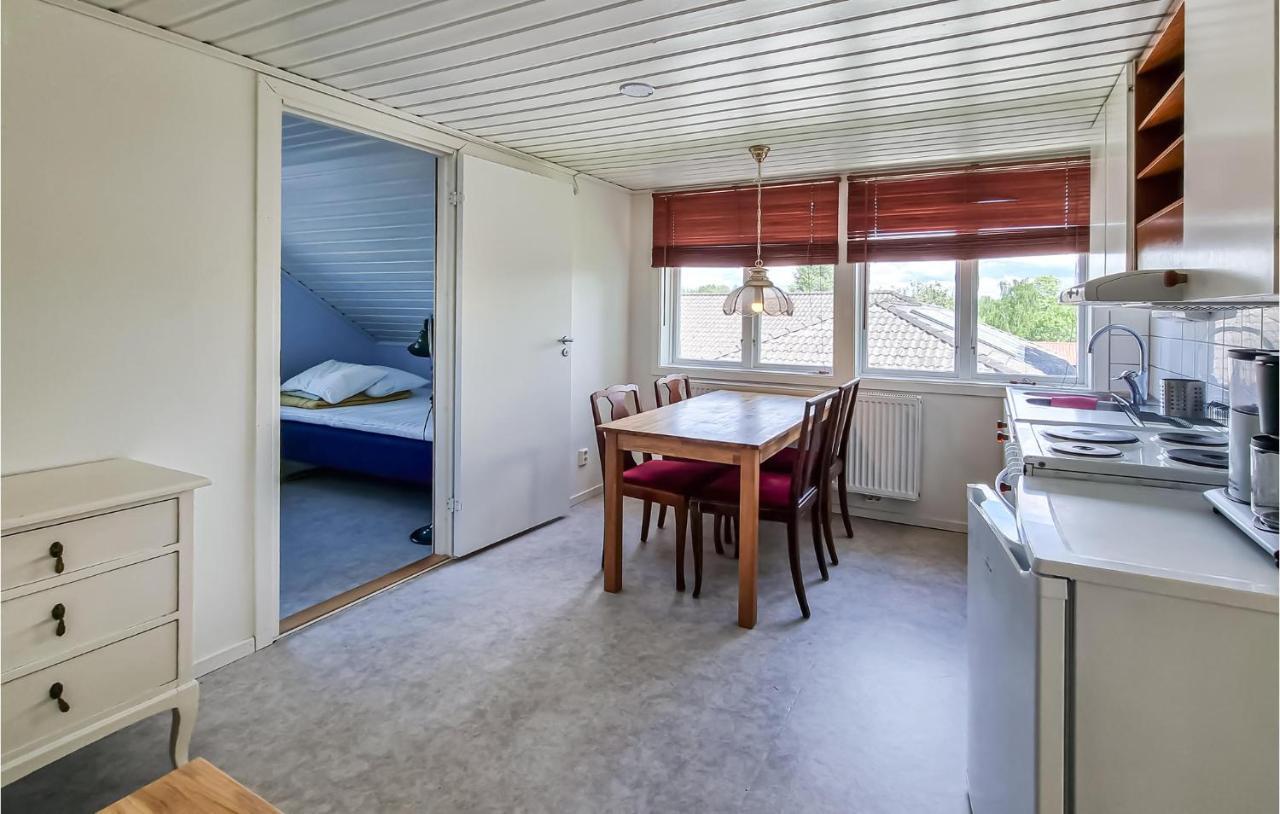 Stunning Apartment In Gullspang With Wifi Exterior photo
